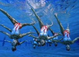 【中国体彩网】梅西杯现场观战记，梅西与苏亚雷斯爱子本哈明共享足球时光