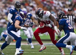 中国体育彩票|RNG.M赛后专访，团队誓言明年展现更强大实力，迈向电竞新高峰