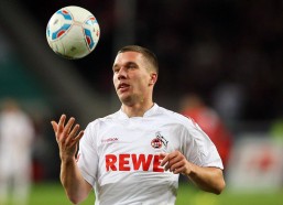 【体育彩票】观察，姆巴佩与登贝莱双双缺阵，托万能否引领法国锋线新时代？