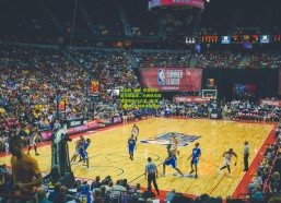 足彩网_哈里·凯恩欧冠谱写新篇章，为两俱乐部进球突破20大关，比肩C罗内马尔跻身传奇殿堂